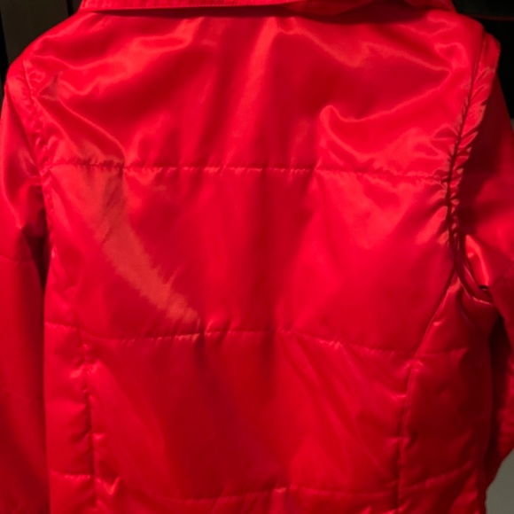 Used NIKE Women's RED Puff Jacket Size (S/P) 4-6 - Removable Sleeves w/Hoodie - Picture 9 of 10